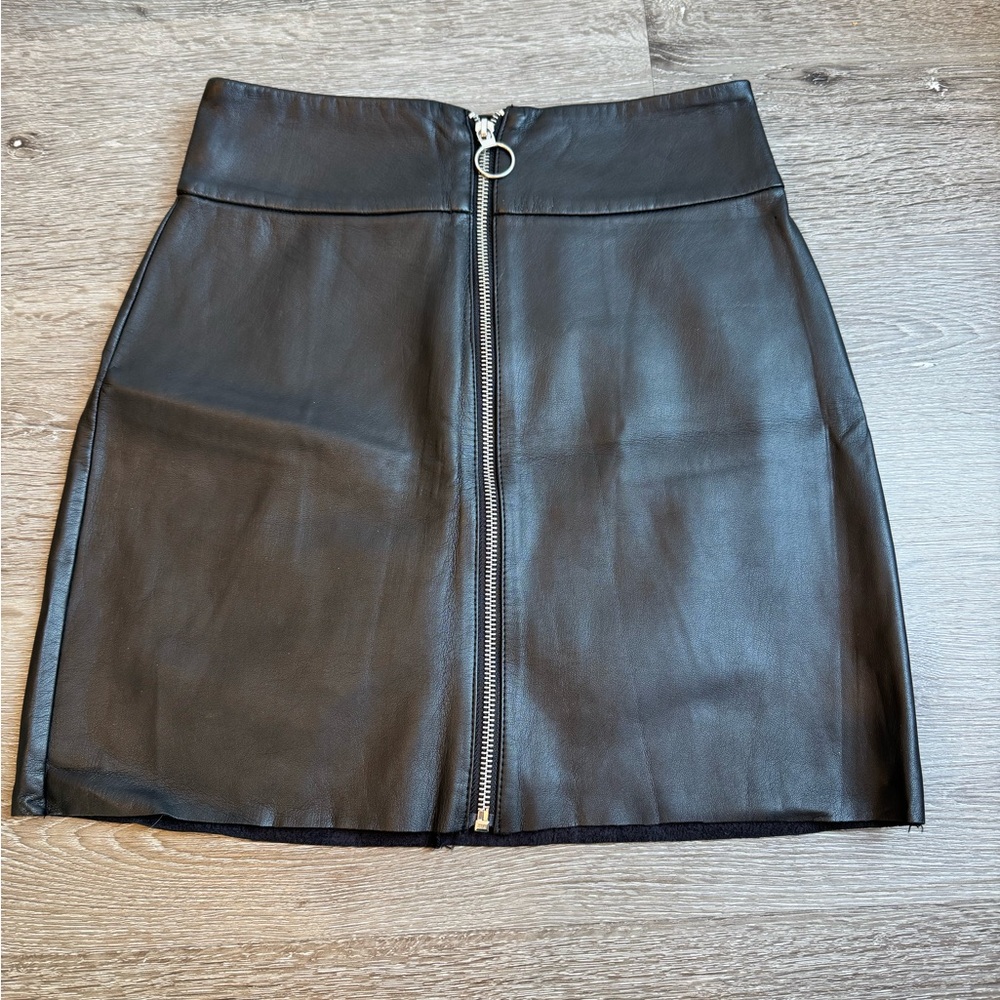 Express Faux Leather Mini Skirt Black Front Zip Ring Pull Vegan Leather Size 2